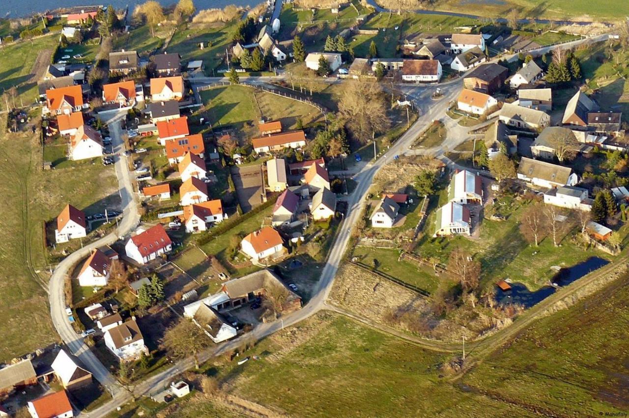 "Balmgarten" Im Naturpark Usedom, Bio Solarhaus Mit Grossem Garten Esterno foto